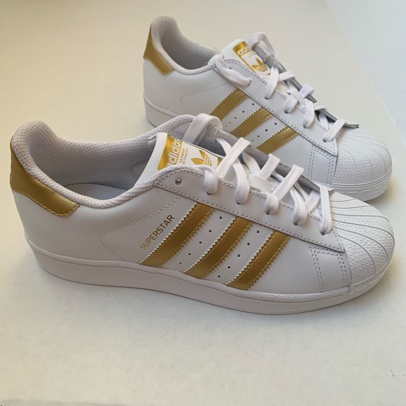 New Adidas Superstar Gold/White Sneaker Size 6 - Picture 2 of 12